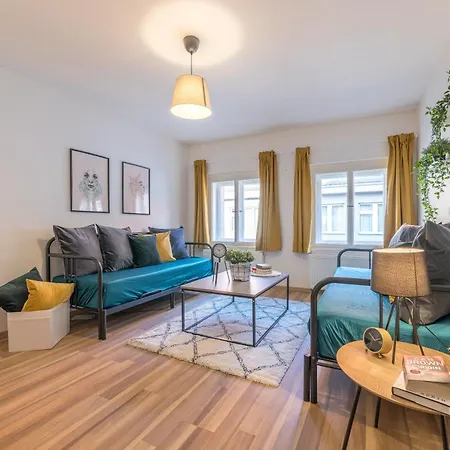 Days - Old Town In Location Daire *