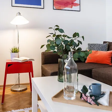 Days - Old Town In Location Daire